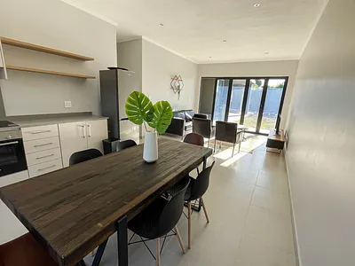 2 Bedroom Apartment To Rent in Umhlanga - 2tjC.webp