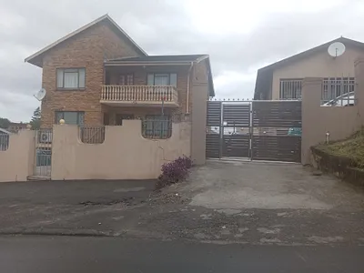 4 Bedroom House For Sale in Durban - KvS9.webp