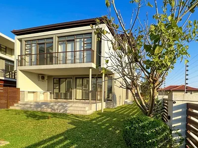 6 Bedroom House For Sale in Umhlanga - fK6q.webp