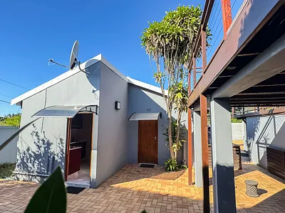 1 Bedroom Apartment To Rent in Durban North - PvBt.webp