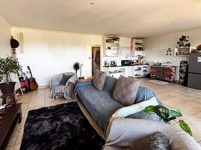 2 Bedroom Apartment To Rent in Durban North - Lbla.webp
