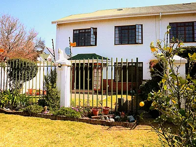3 Bedroom Townhouse For Sale in Randburg - WiAO.webp