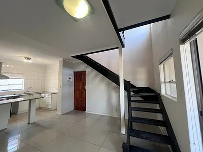 2 Bedroom Apartment For Sale in Sandton - img