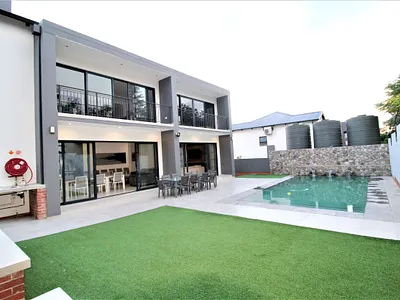 2 Bedroom Apartment For Sale in Sandton - img