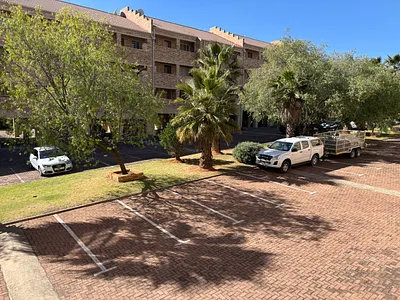 2 Bedroom Apartment For Sale in Roodepoort - bier.webp