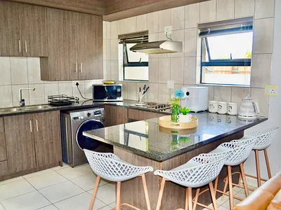 2 Bedroom Townhouse To Rent in Olympus AH, Pretoria - wJjl.webp