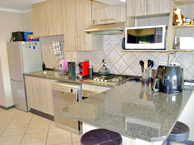 2 Bedroom Apartment For Sale in Pretoria - lI4O.webp