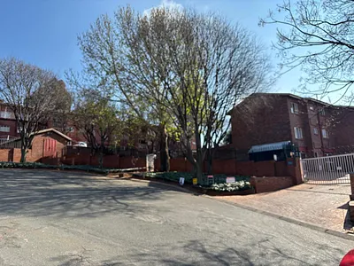 2 Bedroom Apartment For Sale in Randburg - BztG.webp
