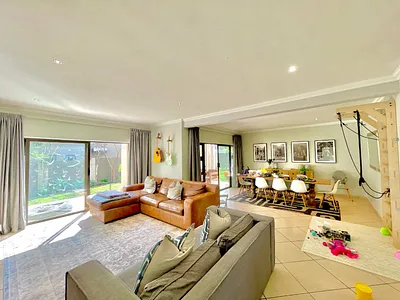 4 Bedroom House For Sale in Pretoria - img