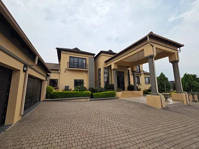 5 Bedroom House To Rent in Pretoria - img