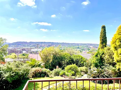 6 Bedroom House For Sale in Pretoria - img