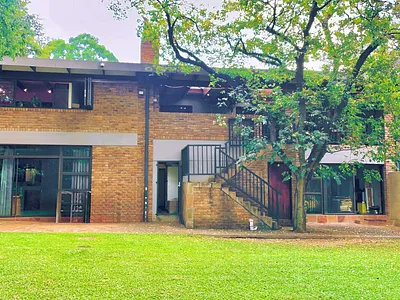 5 Bedroom House For Sale in Pretoria - EC29.webp