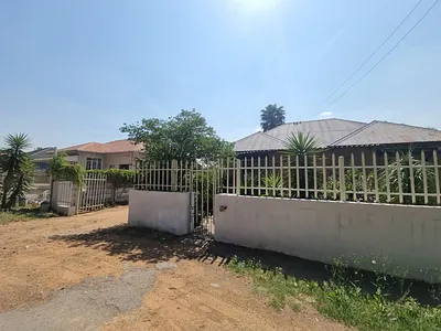 3 Bedroom House For Sale in Germiston - VIHJ.webp