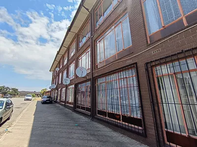 2 Bedroom Apartment For Sale in Germiston - nLlz.webp