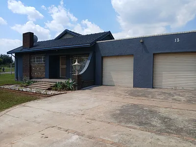 3 Bedroom House To Rent in Germiston - IZze.webp
