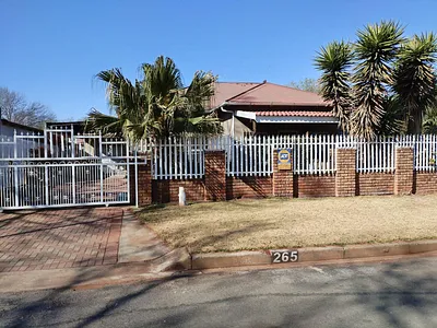 3 Bedroom House To Rent in Boksburg - tslZ.webp
