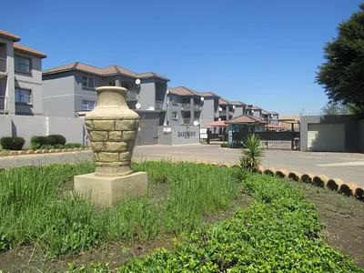 2 Bedroom Townhouse To Rent in Boksburg - cgat.webp