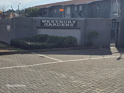 1 Bedroom Apartment For Sale in Germiston - 6Rfz.webp