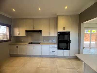 3 Bedroom Townhouse For Sale in Benoni - LSZu.webp