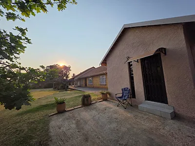 2 Bedroom Apartment To Rent in Boksburg - img