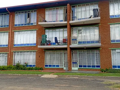 2 Bedroom Apartment For Sale in Germiston - g2iO.webp
