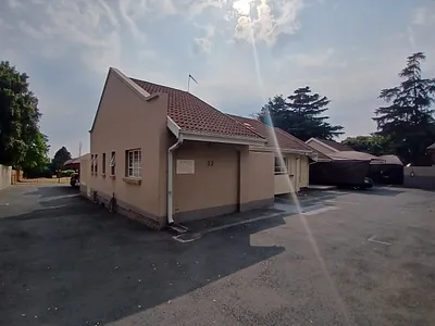 2 Bedroom House To Rent in Germiston - YfEz.webp