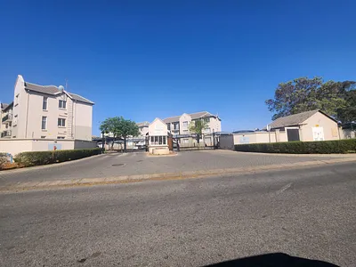 2 Bedroom Apartment To Rent in Klippoortjie, Boksburg - OLv3.webp