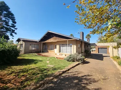 4 Bedroom House For Sale in Germiston - mLFQ.webp