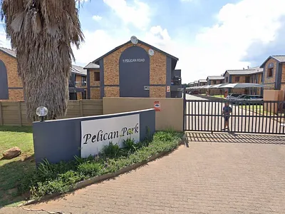 2 Bedroom Apartment For Sale in Germiston - TBLw.webp