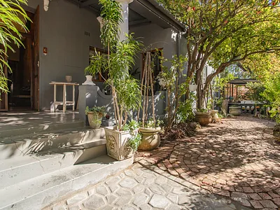 5 Bedroom House For Sale in Paarl - img