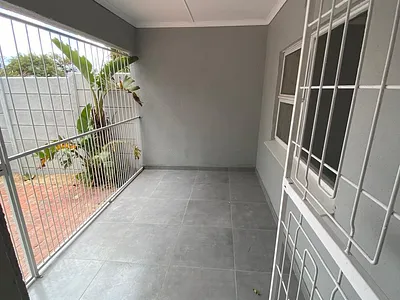 2 Bedroom House To Rent in Paarl - AJ97.webp