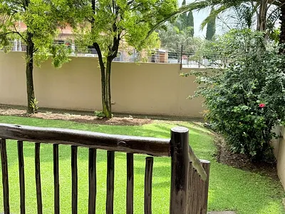 2 Bedroom Townhouse For Sale in Edenvale - LoOj.webp