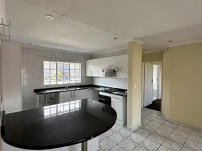 2 Bedroom Townhouse For Sale in Edenvale - 2i2V.webp