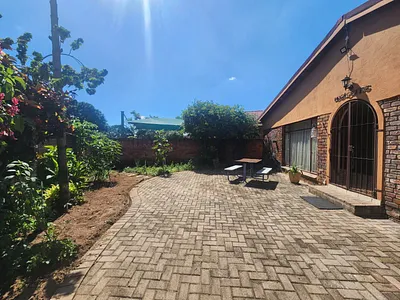 4 Bedroom House For Sale in Nelspruit - 8KOG.webp