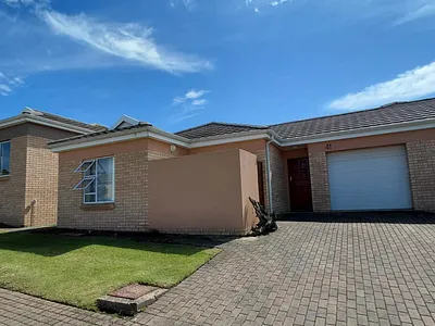 2 Bedroom Townhouse For Sale in George - img