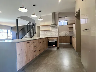 3 Bedroom Apartment For Sale in Pretoria - hXXV.webp