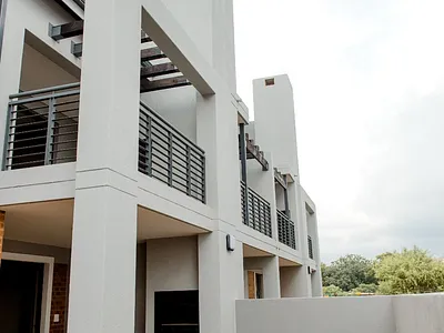 2 Bedroom Apartment For Sale in Pretoria - qQpS.webp