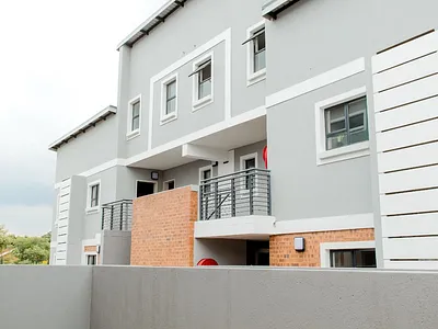 2 Bedroom Apartment For Sale in Pretoria - LAmk.webp