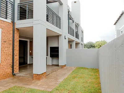 2 Bedroom Apartment For Sale in Pretoria - 7roo.webp