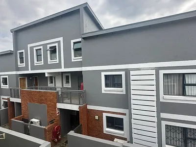 2 Bedroom Apartment For Sale in Pretoria - wqYU.webp