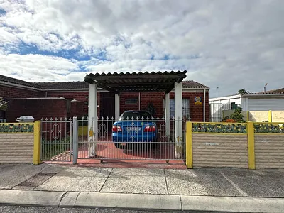 3 Bedroom House For Sale in Mitchells Plain - img