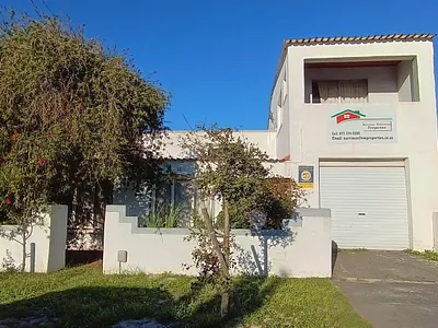 6 Bedroom House For Sale in Cape Town - St9B.webp