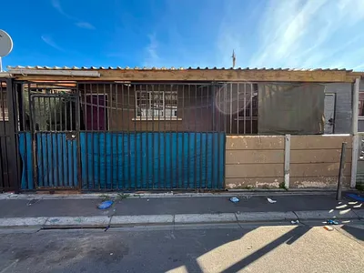 1 Bedroom House For Sale in Cape Town - tHN1.webp