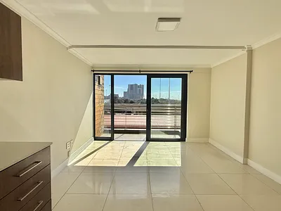 2 Bedroom Apartment For Sale in Cape Town - whhG.webp