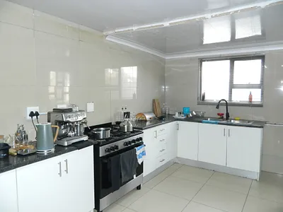 3 Bedroom House For Sale in Mitchells Plain - 6jm6.webp
