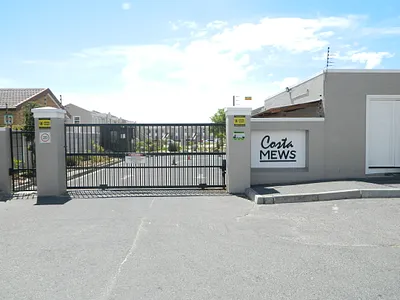 1 Bedroom Townhouse For Sale in Cape Town - aaSo.webp