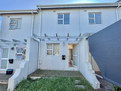 2 Bedroom Apartment For Sale in Blue Downs - eE67.webp