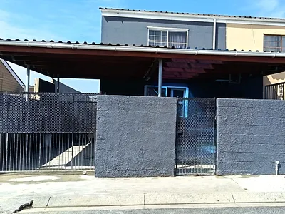 2 Bedroom House For Sale in Mitchells Plain - DJO7.webp