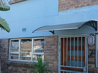 2 Bedroom Apartment For Sale in Cape Town - CQ8J.webp
