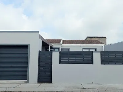 3 Bedroom House For Sale in Mitchells Plain - OcEE.webp